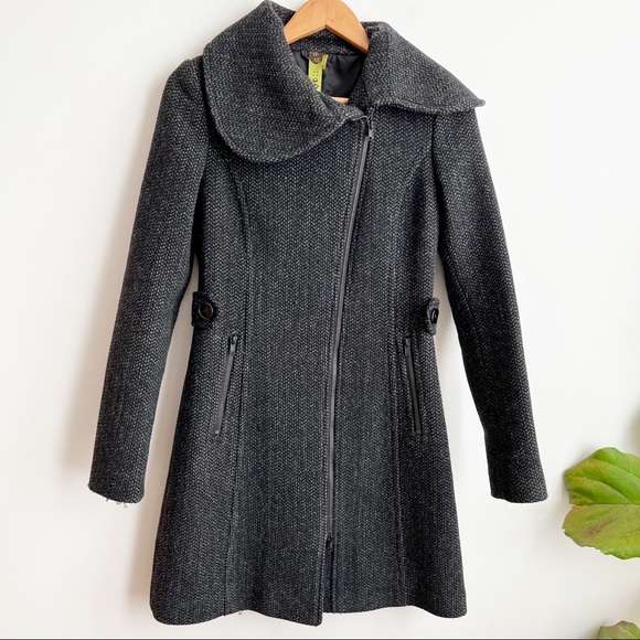 Soia & Kyo Jackets & Blazers - Soia & Kyo Coat Size XS Wool Blend Mi Lenght Black Grey Asymmetrical Closing